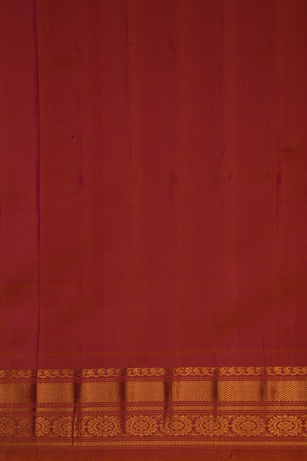 Image of Gadwal Silk Off-White Saree